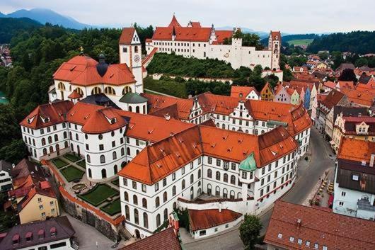 Hotel Fuerstenhof ฟุสเซ่น ภายนอก รูปภาพ